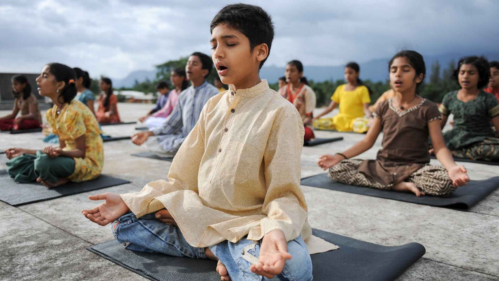 21 Day Yoga for Kids Online – Australia